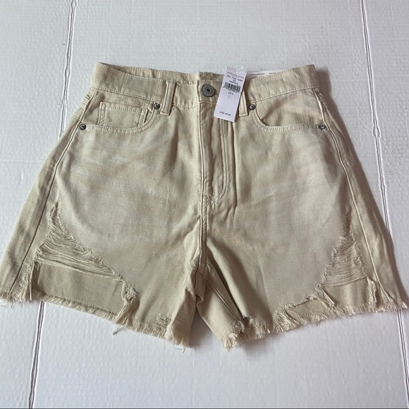 American Eagle Outfitters Pants - NWT American Eagle linen colored mom shorts!